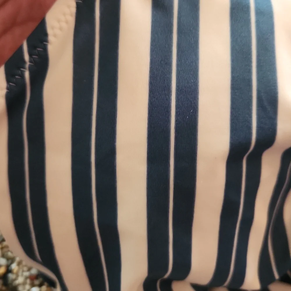 Old Navy Twist front one piece swimsuit, size medium‎